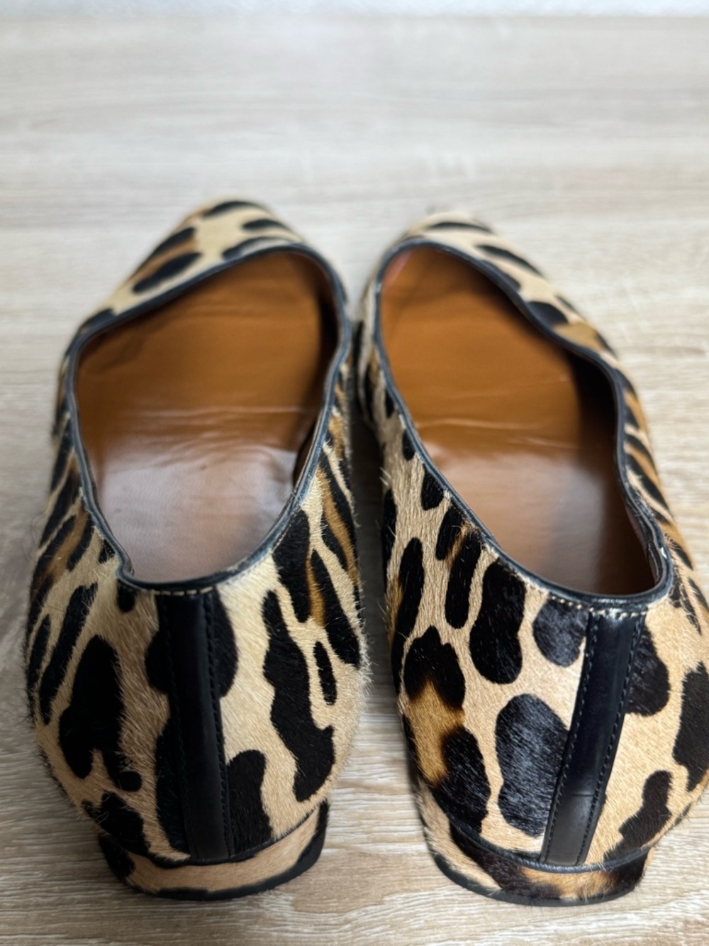 Aquatalia Penina Calf Hair Pumps Pointed Toe Shoes Size 7 - Picture 11 of 12